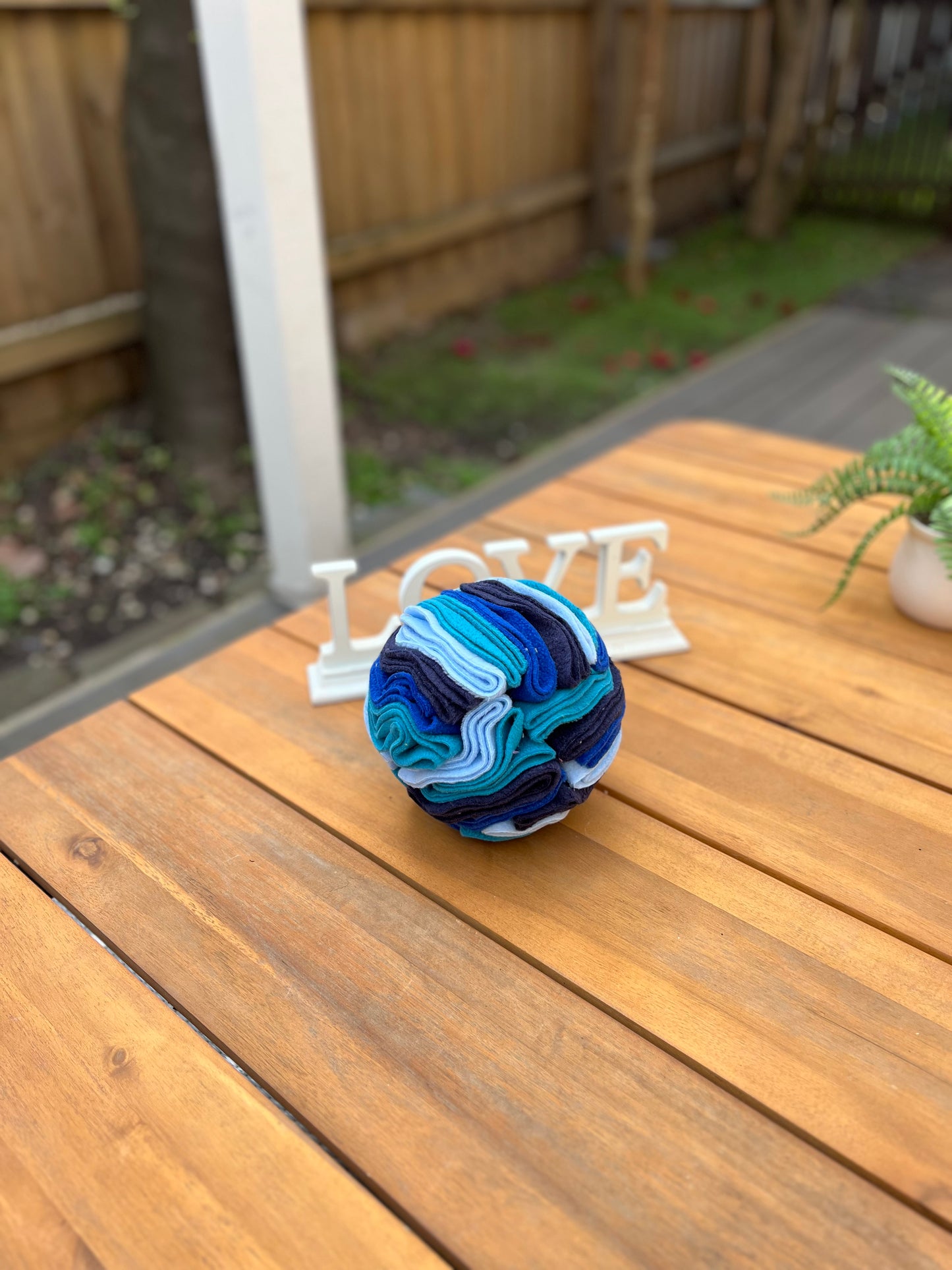 Blue Snuffle ball, medium